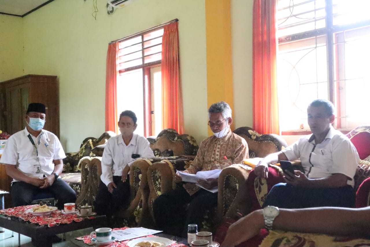 Kunjungan Pengawas Sekolah 9